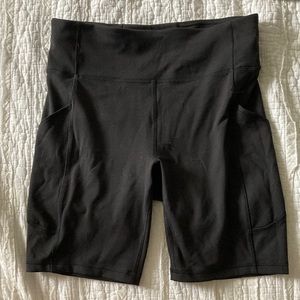 Lululemon invigorate short - size 8